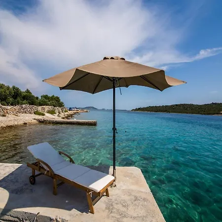 House Marko Holiday home Tkon